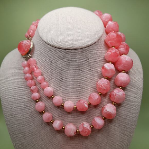 Vintage Pink Marbled Lucite Necklace Bracelet Set, 1950s, 16 Inch - Picture 2 of 12